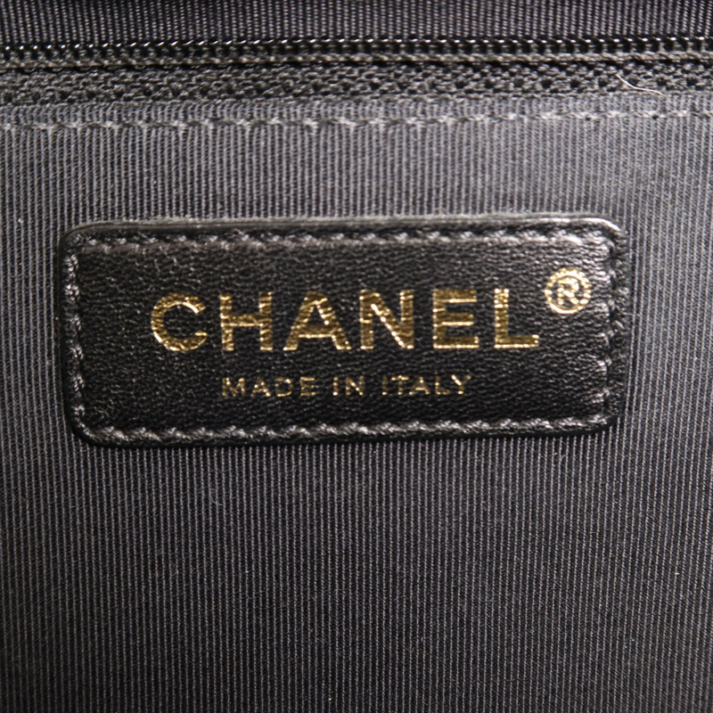 CHANEL 牛皮皮革Chain Tote金扣鏈帶肩背袋-10