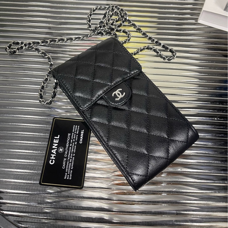 Chanel 黑銀荔枝紋牛皮 手機包 31開。-0
