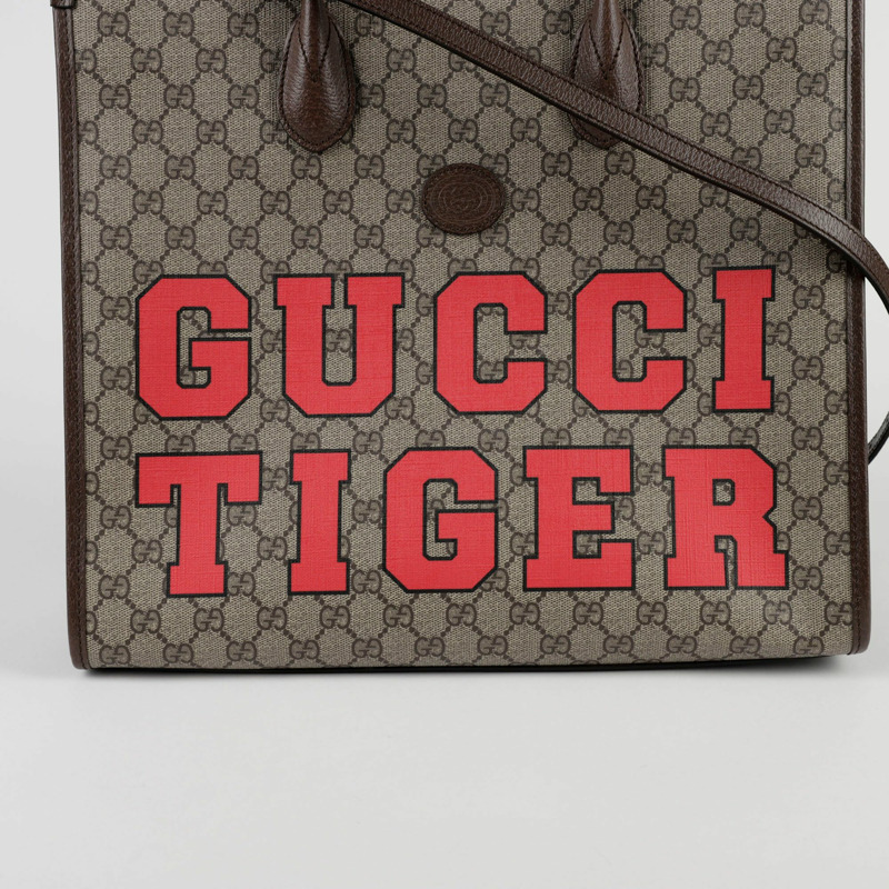 GUCCI GG Tiger 中型手提包與肩背包-2