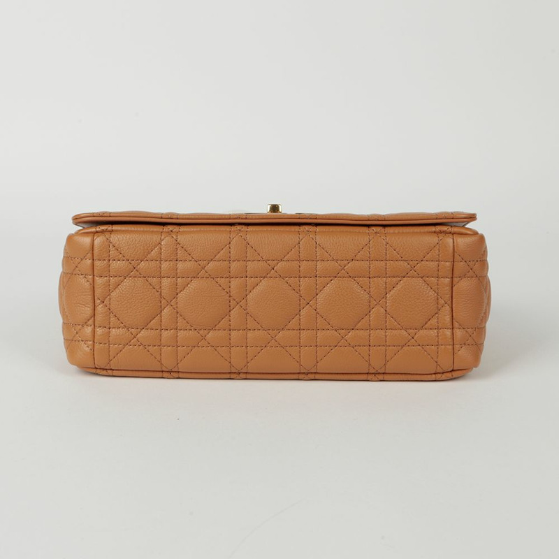 【包稅】DIOR M9242UWHC 中型鏈條單肩斜背包-5