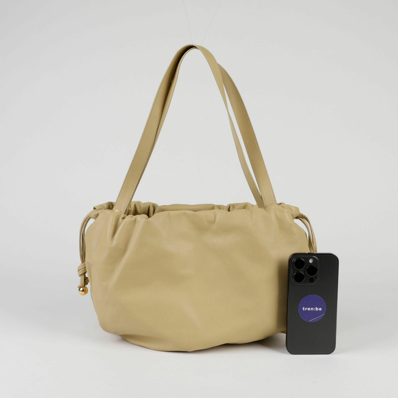 BOTTEGA VENETA 中型燈泡手提袋-6