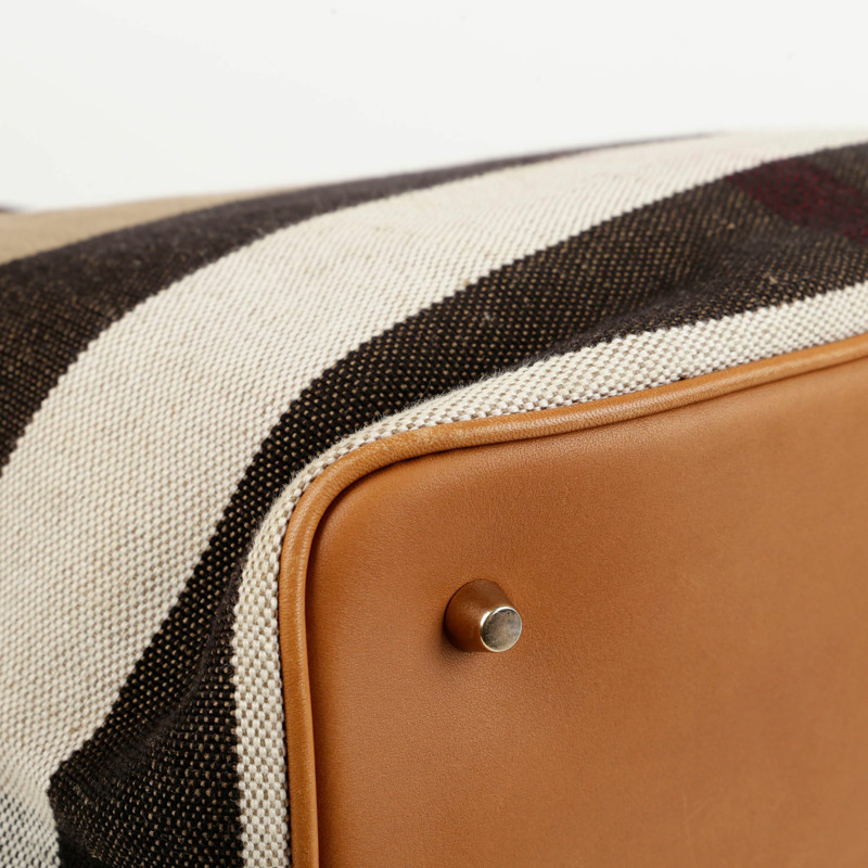 BURBERRY Ashby Hobo 中型托特單肩包-10
