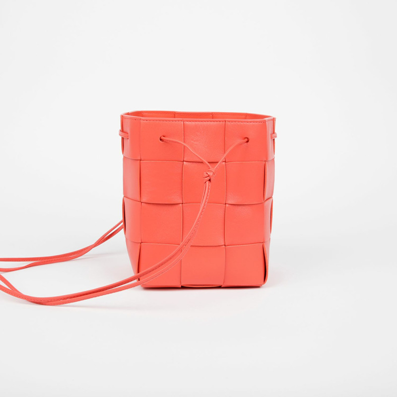 BOTTEGA VENETA 680218 Cassette Bucket 小號肩斜背包-3