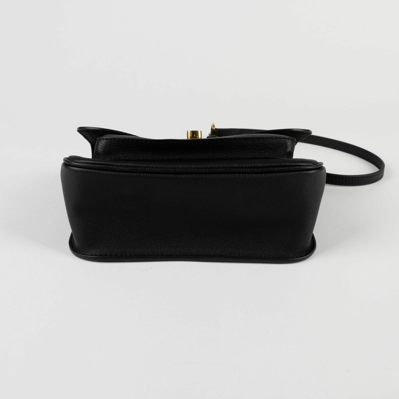 LOUIS VUITTON Lockme PM 斜背肩背包-7