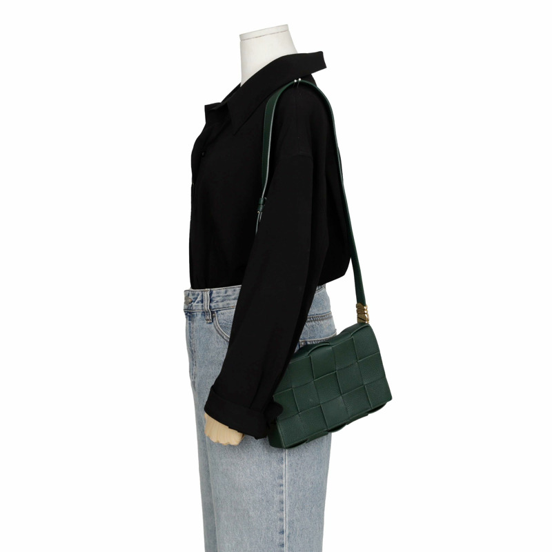 BOTTEGA VENETA Intrecciato 盒式單肩斜背包-10