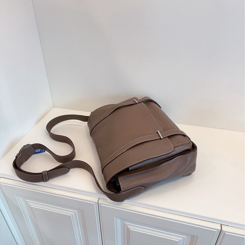 Hermes 愛馬仕 Steve 大象灰男士翻蓋郵差包 約37*30*12-6