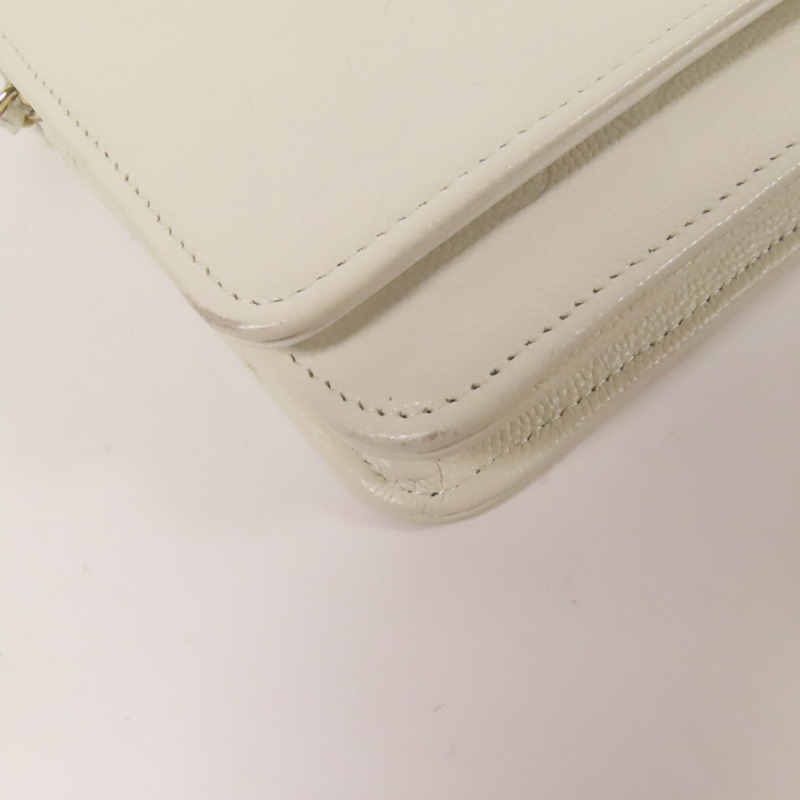 CHANEL 牛皮皮革WOC Wallet On Chain金扣鏈帶肩背袋-13