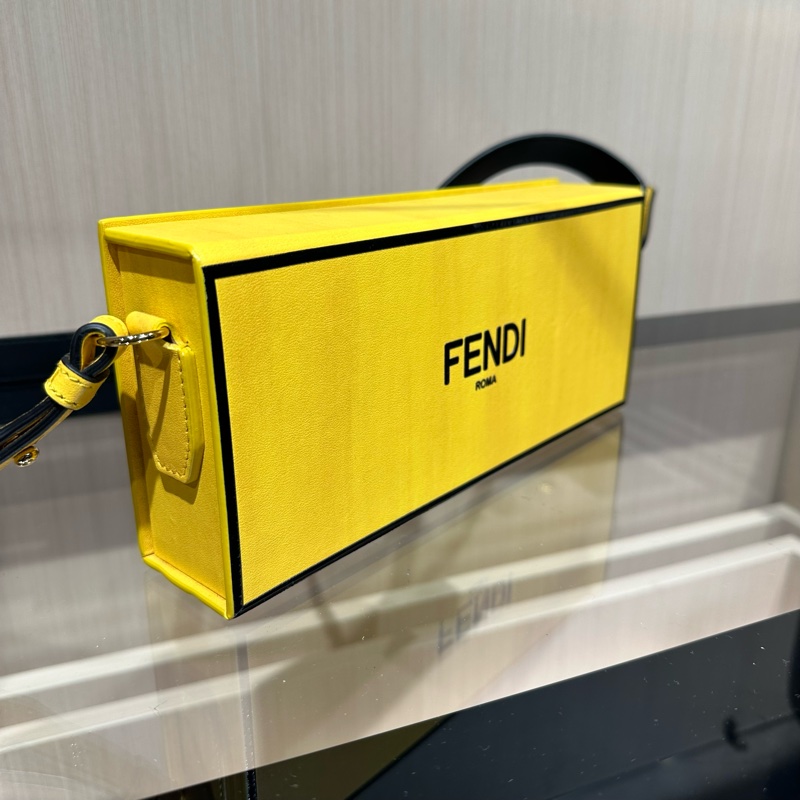 FENDI芬迪 字母Logo 盒子包单肩斜挎包-1