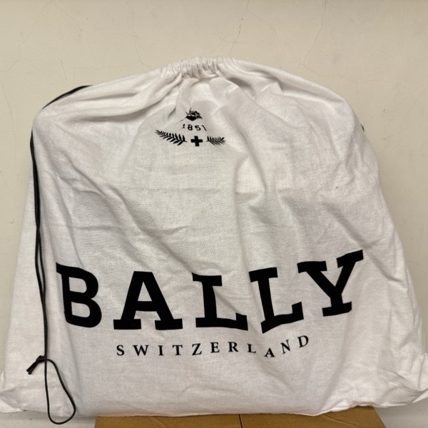 BALLY皮革側背包-0