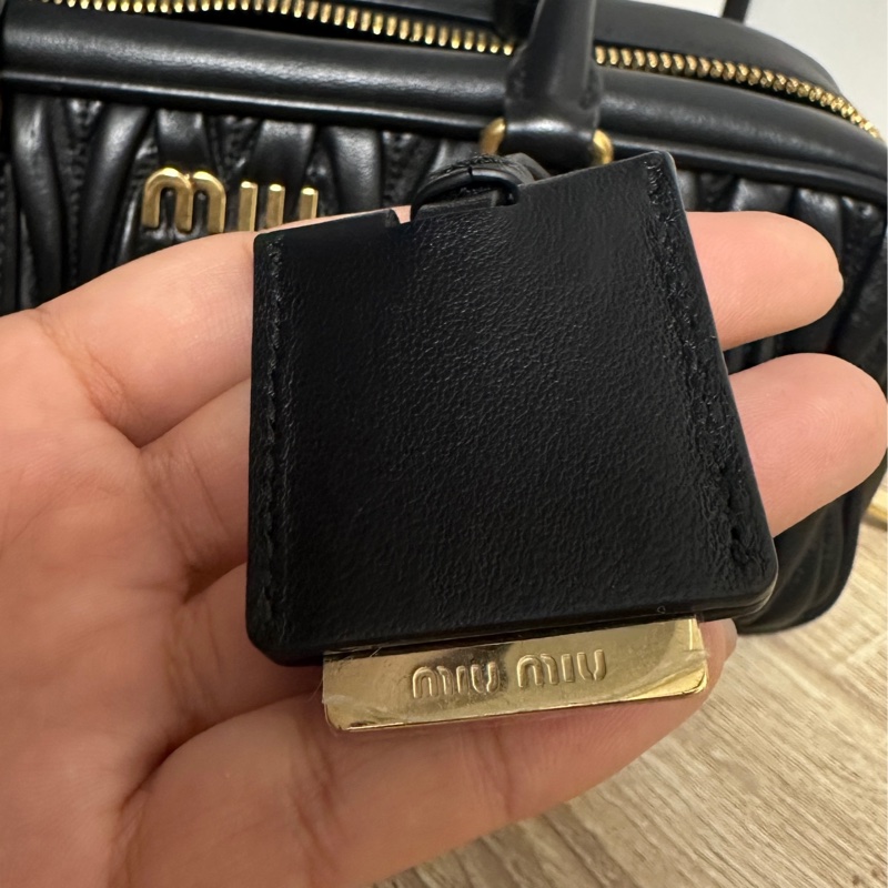 Miu Miu 皺摺保齡球包Arcadie納帕皮革大號-7