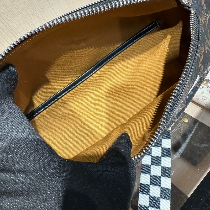 CELINE赛琳 Belt CANVAS标志印花 腰包-6