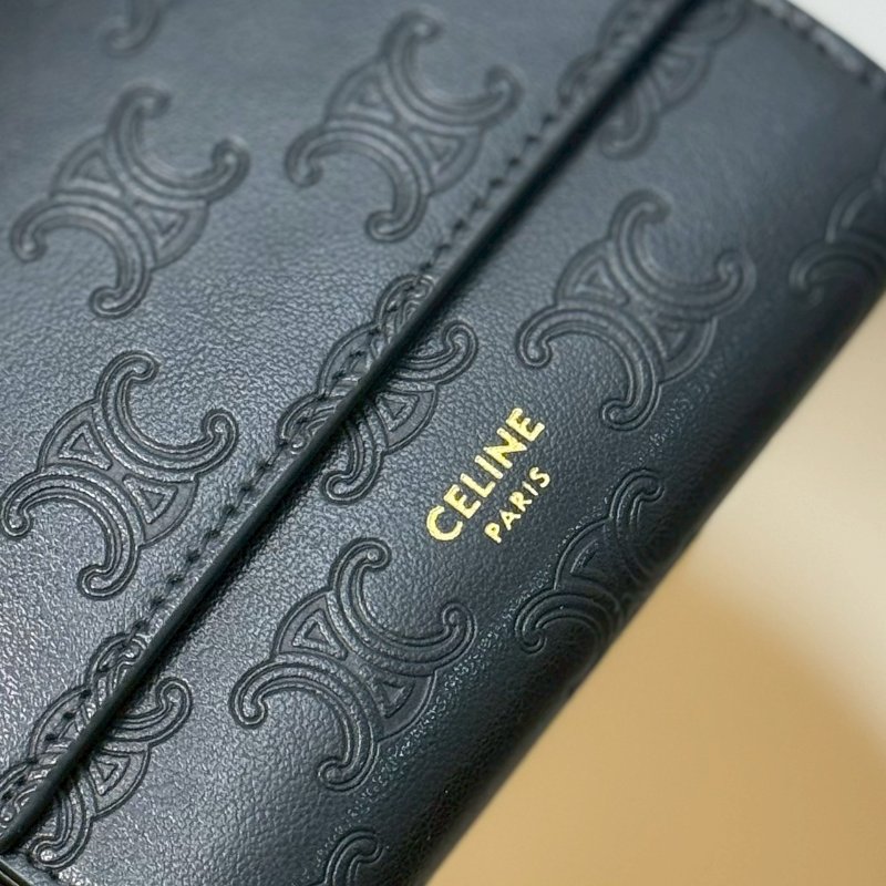 🏷️Celine.Trifold 壓紋三折短夾-20