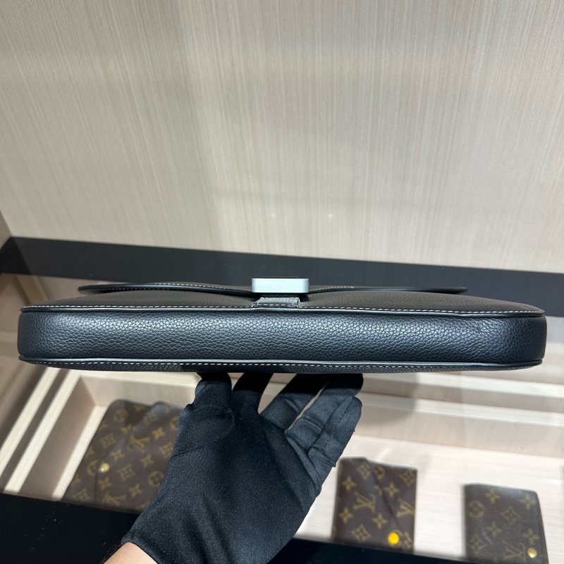 DIOR迪奥 标志铝扣翻盖开合 马鞍手拿包-11