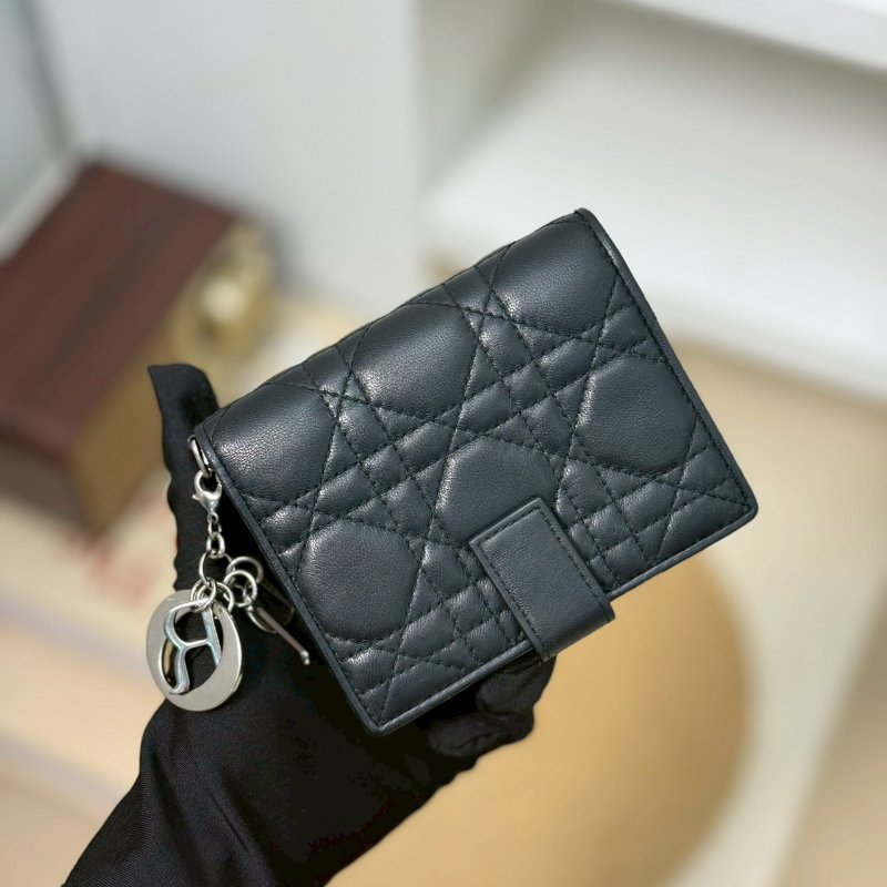 🏷️Dior.Lady Dior 對開短夾-0