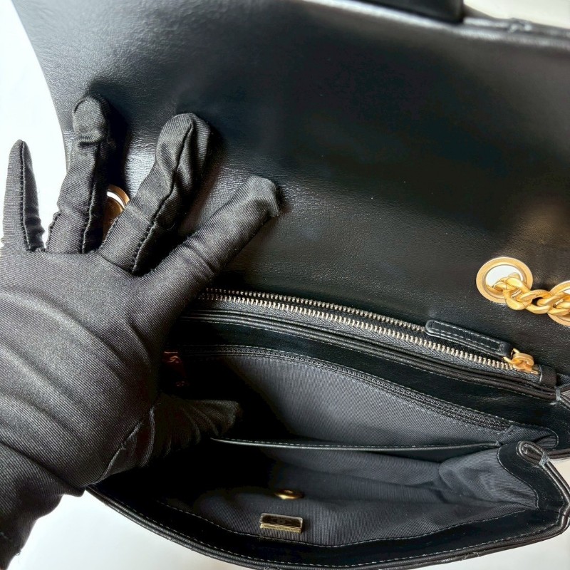 Chanel 金鍊調節釦黑皮菱格口蓋包 24-15
