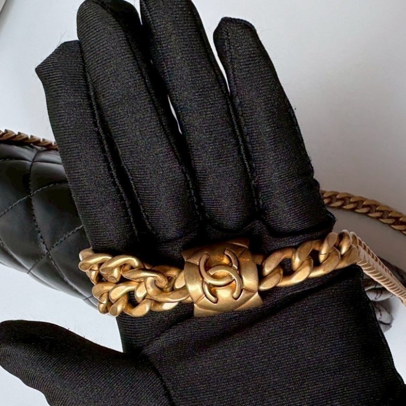 Chanel 金鍊調節釦黑皮菱格口蓋包 24-22