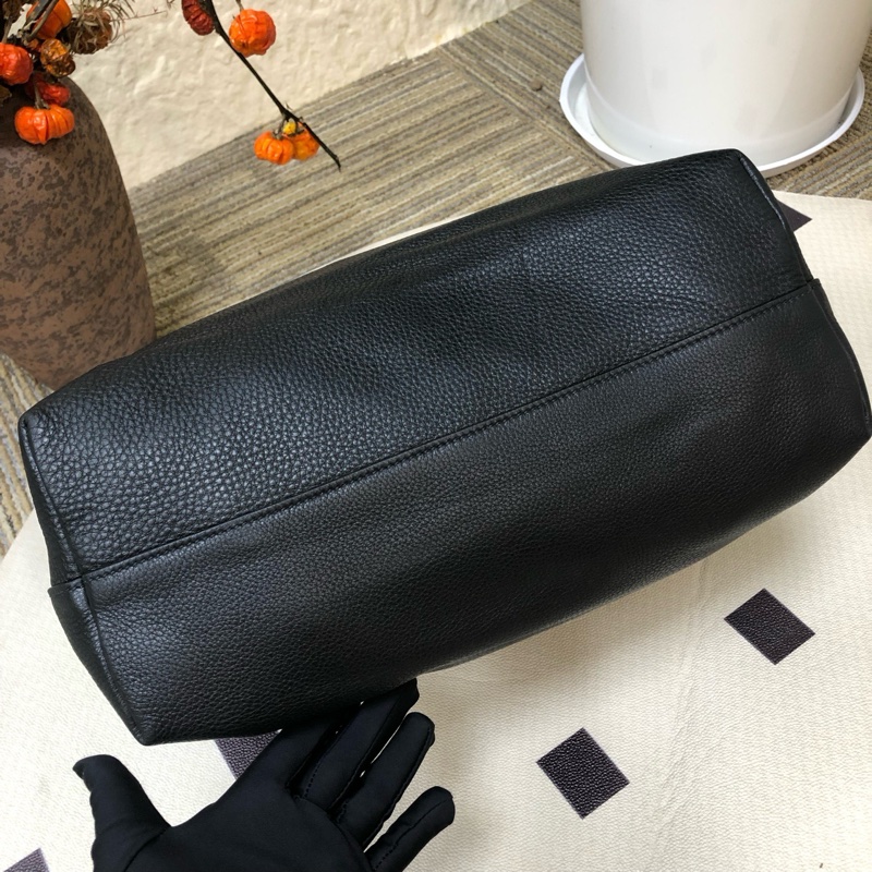 Prada 托特手提單肩斜挎包牛皮 尺寸約33.5*32。-4