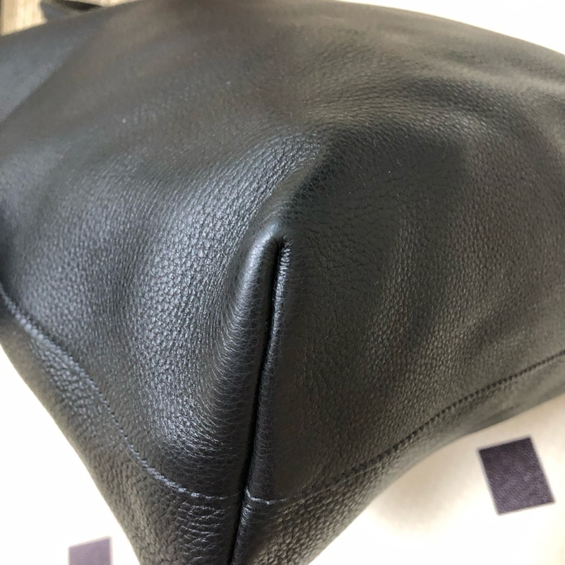 Prada 托特手提單肩斜挎包牛皮 尺寸約33.5*32。-8