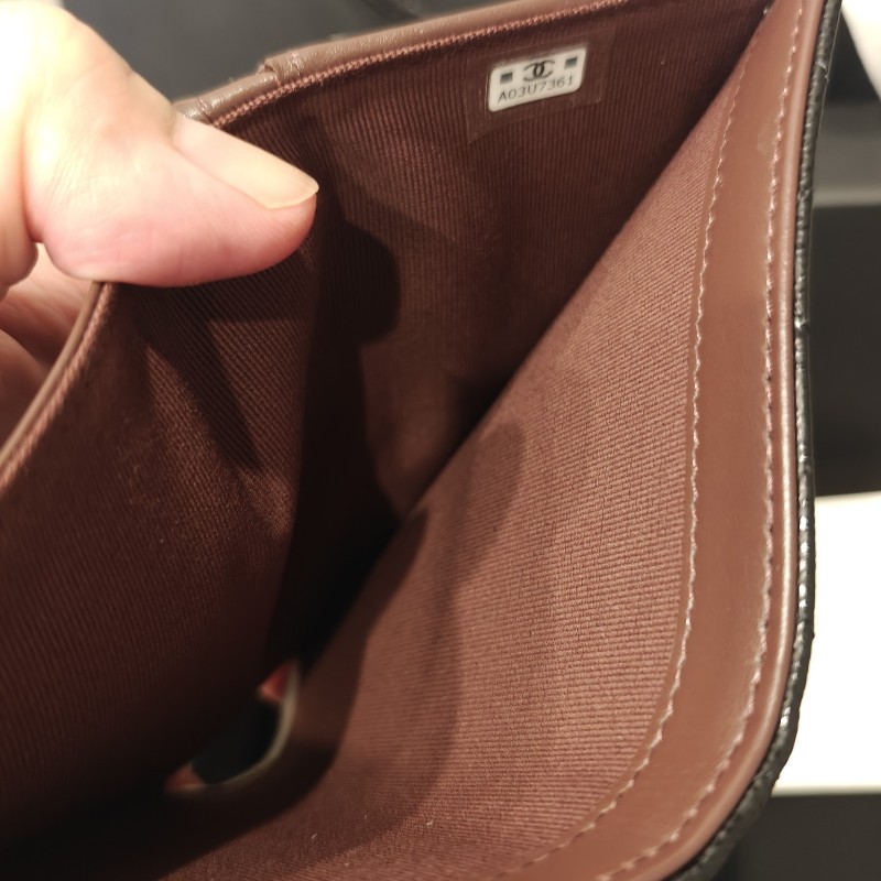 特價出義大利剛剛帶回全新超難買香奈兒護照套,全新品-6
