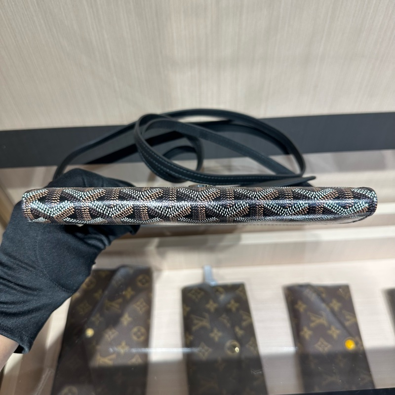 GOYARD戈雅 Chypre 可拆卸可调节锁扣开合 单肩斜挎包-11