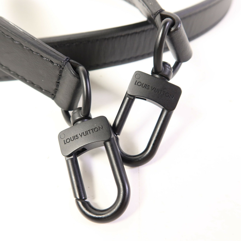 LOUIS VUITTON Monogram Taurillon S-Lock Vertical Wearable肩背袋-8