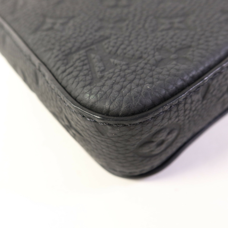 LOUIS VUITTON Monogram Taurillon S-Lock Vertical Wearable肩背袋-12