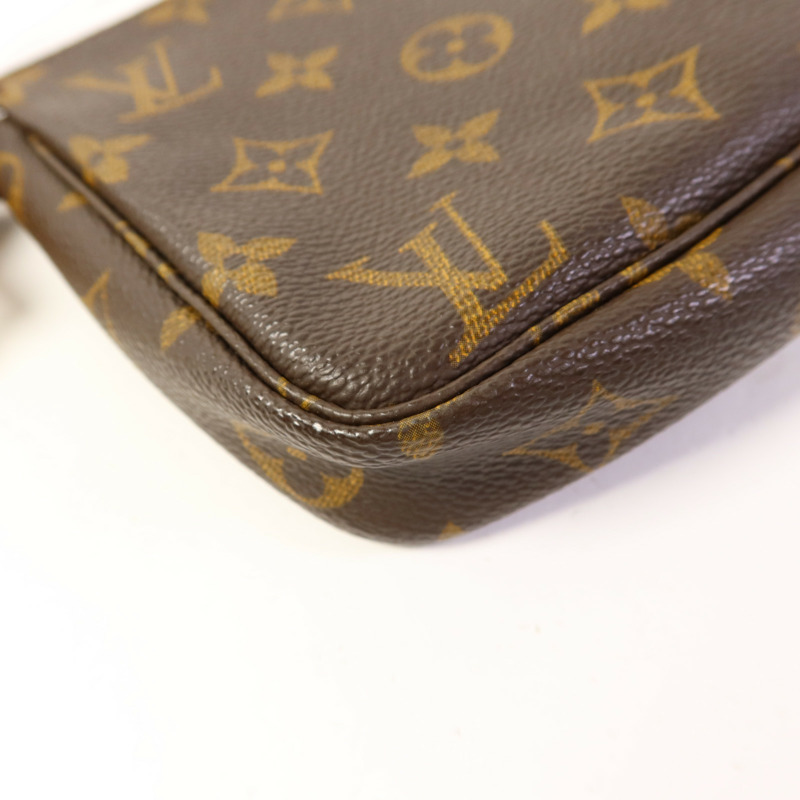 LOUIS VUITTON Monogram Pochette Accessoires金扣手挽袋棕色-13