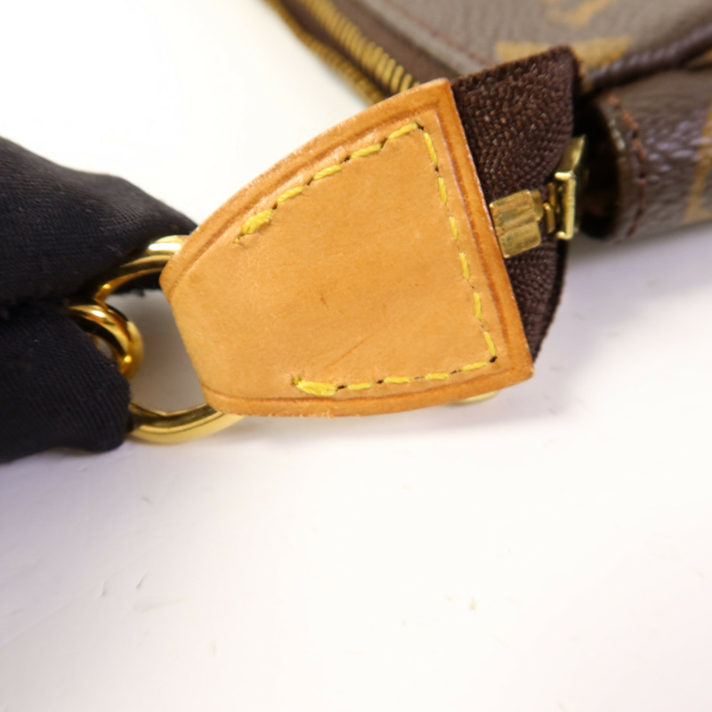 LOUIS VUITTON Monogram Pochette Accessoires金扣手挽袋棕色-14