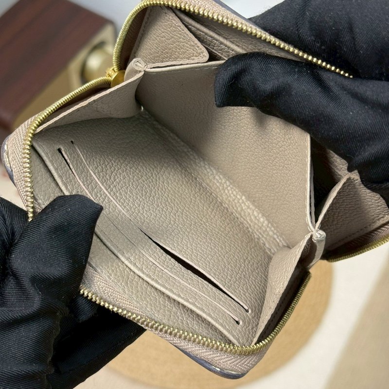 🏷️LV.Zippy 壓紋卡夾零錢包 M69797-21