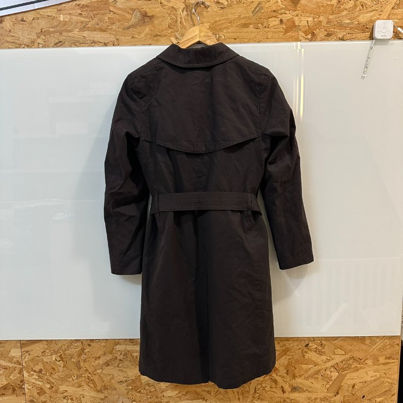 【美收精品】BURBERRY 深咖啡色風衣外套 4-137【隔月月中將轉賣至日本 上架期限30天】-1