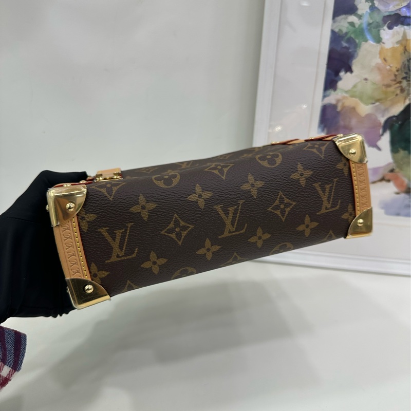 Lv side trunk 谷愛凌同款中型軟盒包 晶片款 大部分膜都在 老花帆布拼牛皮 金色五金 雙肩帶 斜背包-8