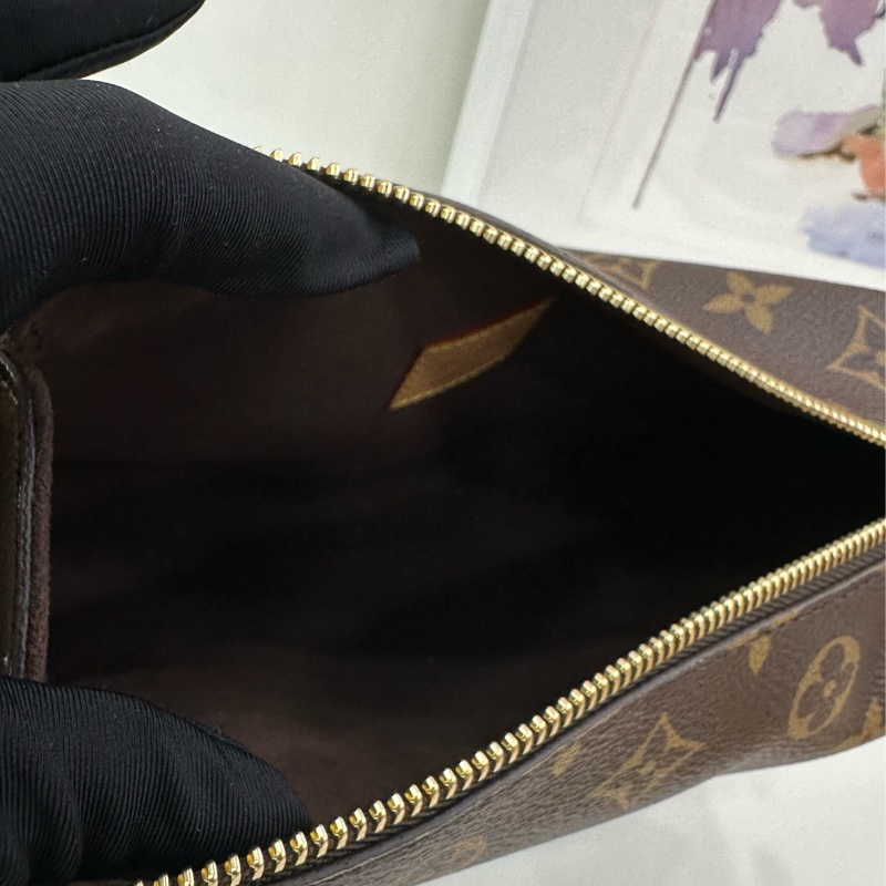 Lv side trunk 谷愛凌同款中型軟盒包 晶片款 大部分膜都在 老花帆布拼牛皮 金色五金 雙肩帶 斜背包-10