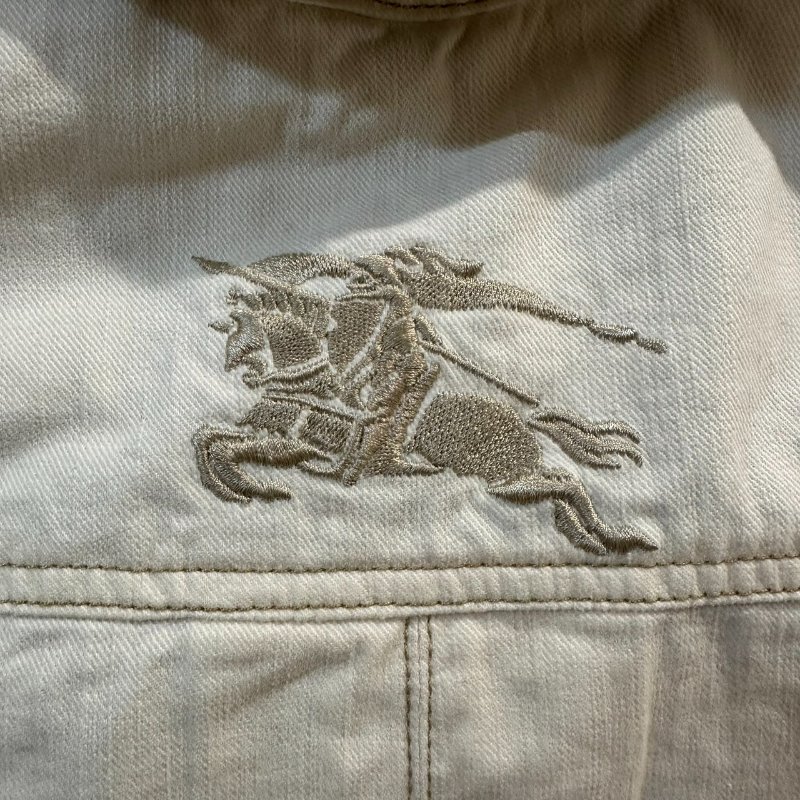 【美收精品】BURBERRY 米白牛仔外套 4-148【隔月月中將轉賣至日本 上架期限30天】-2