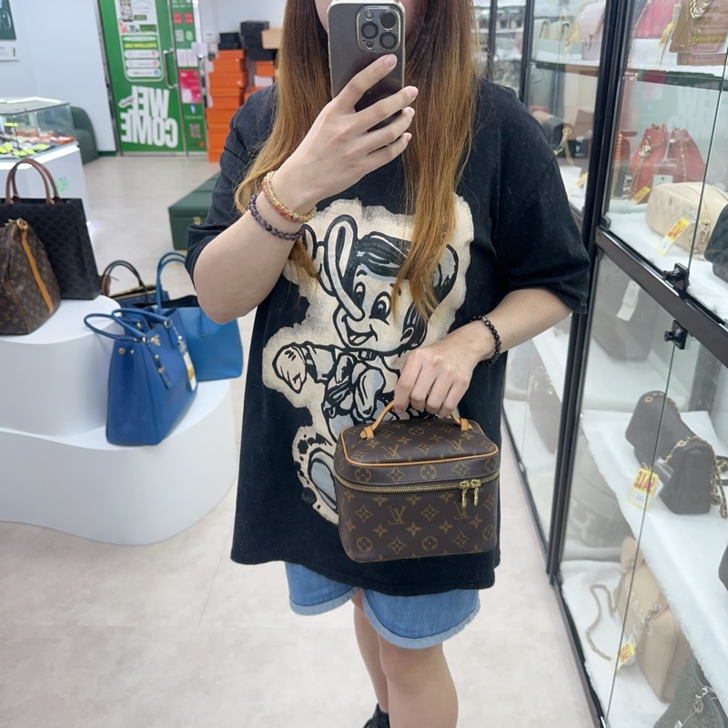 LV Nice Mini 老花化妝包 手拿包-1
