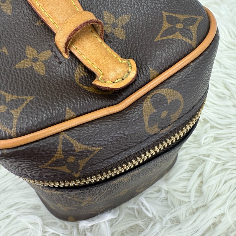 LV Nice Mini 老花化妝包 手拿包-11