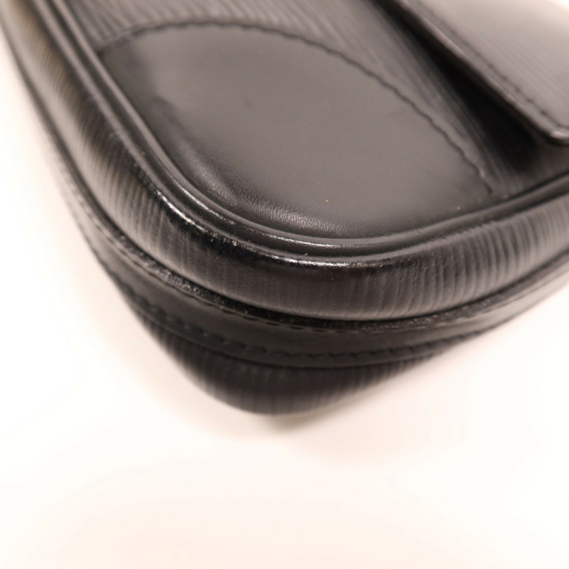 LOUIS VUITTON Epi Segur Pochette銀扣肩背袋-4