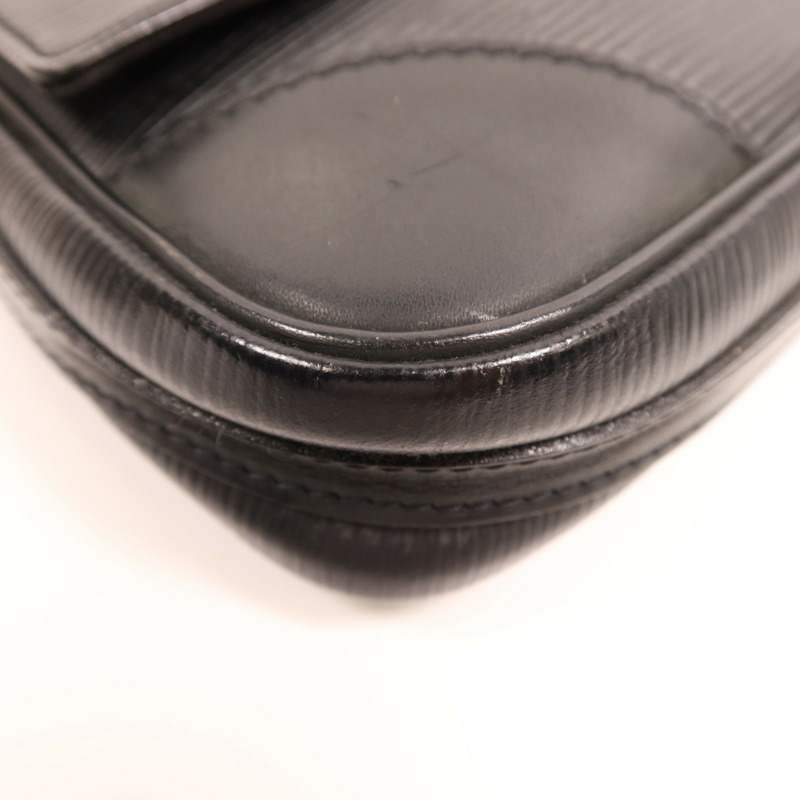 LOUIS VUITTON Epi Segur Pochette銀扣肩背袋-5