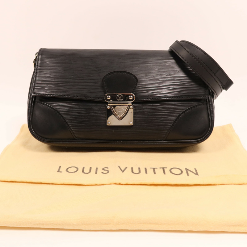 LOUIS VUITTON Epi Segur Pochette銀扣肩背袋-9