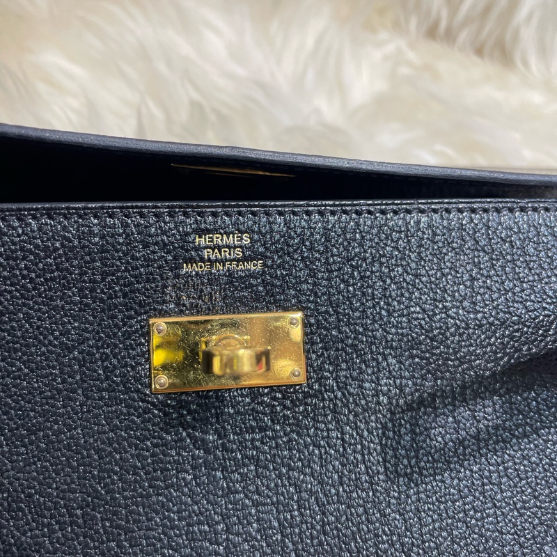 Hermès Kelly To Go 山羊皮黑色金扣-9