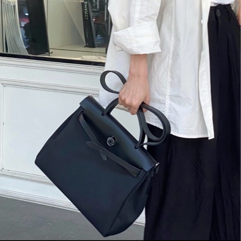 Hermes Herbag 31 黑白肩背包