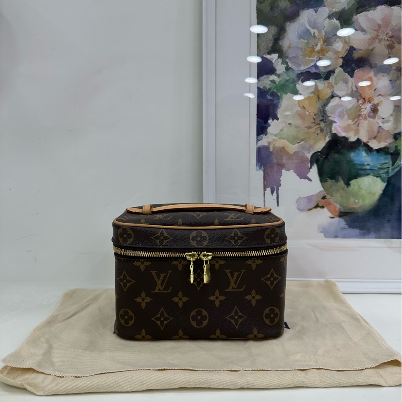 LV Nice系列老花化妝包,經典款,20年編碼 尺寸:18*12*13.5cm,-1