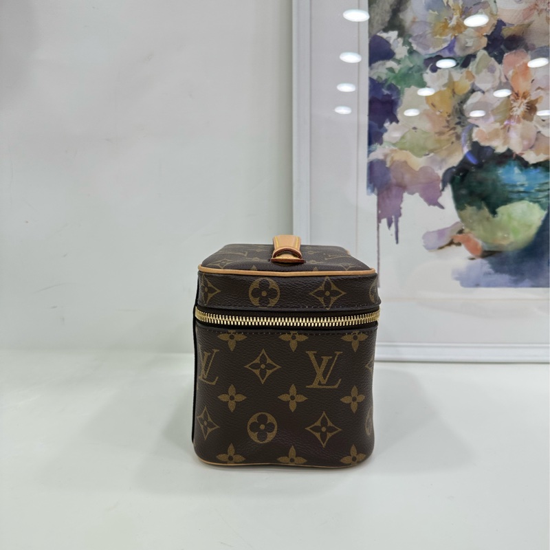 LV Nice系列老花化妝包,經典款,20年編碼 尺寸:18*12*13.5cm,-3