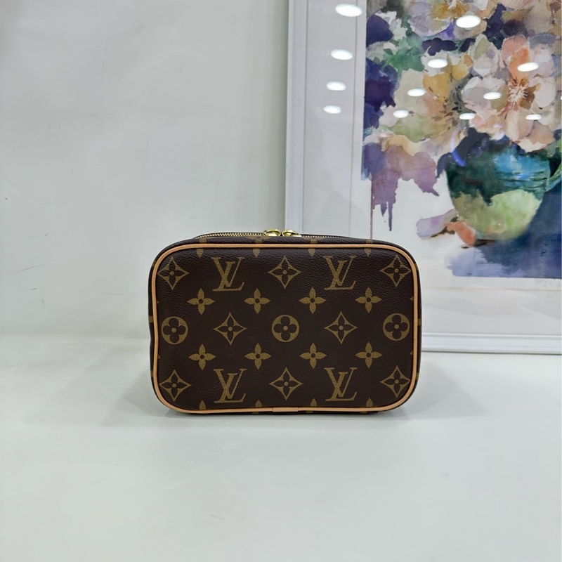 LV Nice系列老花化妝包,經典款,20年編碼 尺寸:18*12*13.5cm,-6