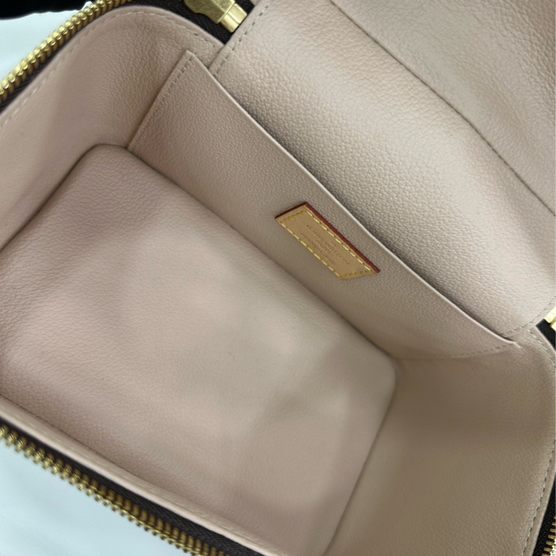 LV Nice系列老花化妝包,經典款,20年編碼 尺寸:18*12*13.5cm,-8