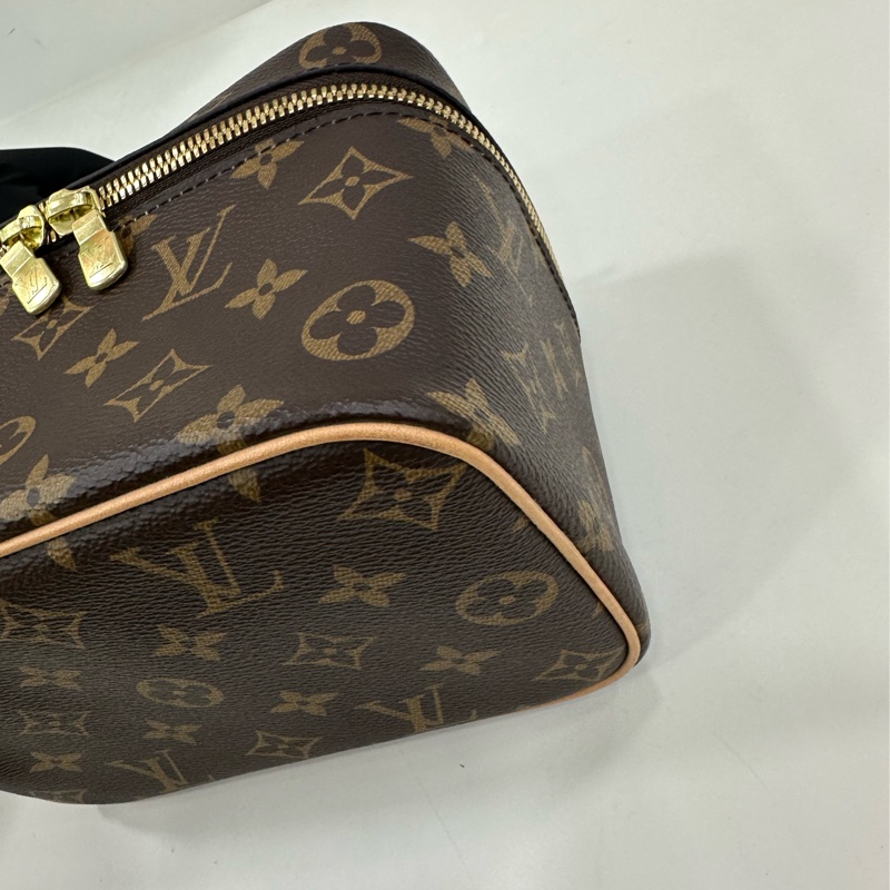 LV Nice系列老花化妝包,經典款,20年編碼 尺寸:18*12*13.5cm,-10
