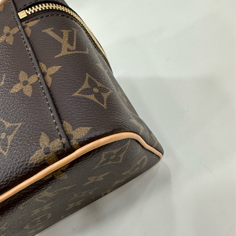 LV Nice系列老花化妝包,經典款,20年編碼 尺寸:18*12*13.5cm,-13