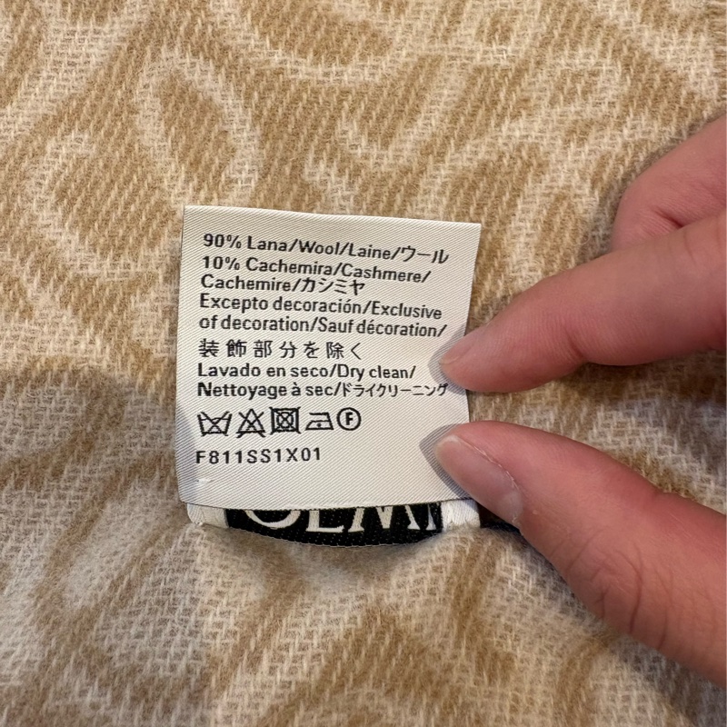 LOEWE Anagram scarf 簇絨刺繡 奶茶色羊毛圍巾 F811SS1X01-2140-9