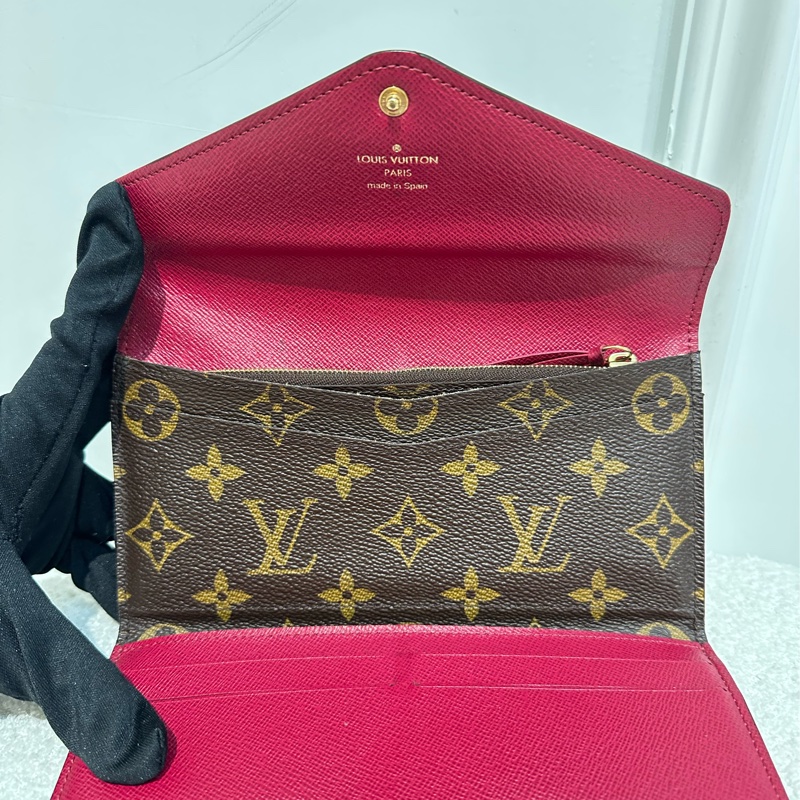LOUIS VUITTON Monogram Sarah 長夾/紅釦款-12