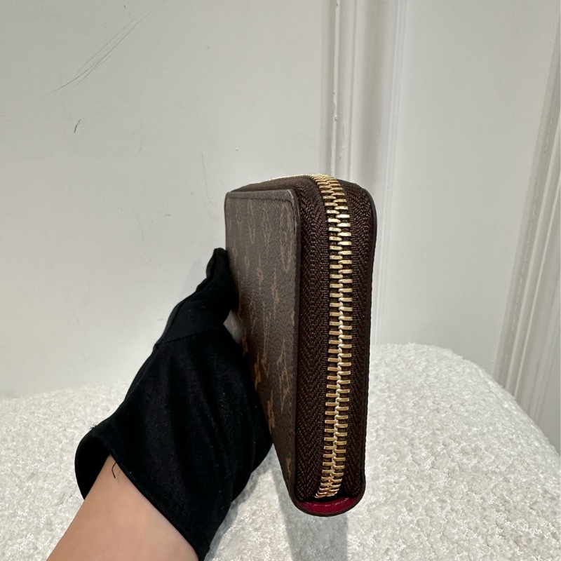 LOUIS VUITTON Monogram Zippy 長夾/紅拉鍊款-9