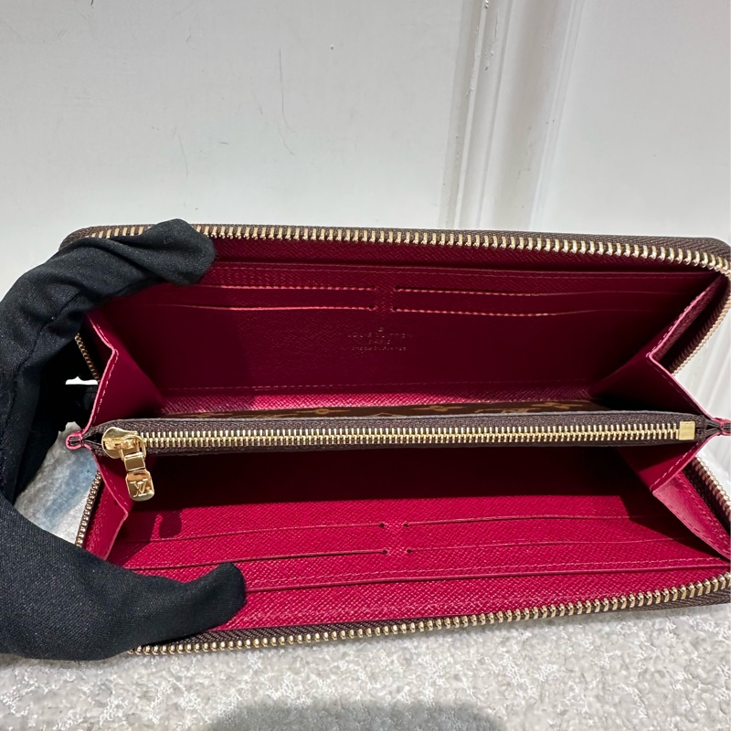 LOUIS VUITTON Monogram Zippy 長夾/紅拉鍊款-10